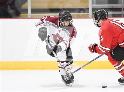 Thumbnail 1 in Loomis vs. St. Paul's (Avon Christmas Classic 5th Place photogallery.