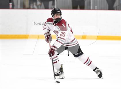 Thumbnail 1 in Loomis vs. St. Paul's (Avon Christmas Classic 5th Place photogallery.