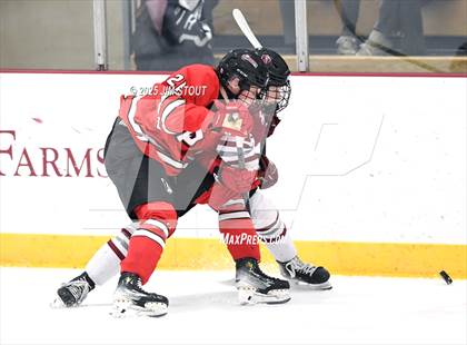 Thumbnail 2 in Loomis vs. St. Paul's (Avon Christmas Classic 5th Place photogallery.