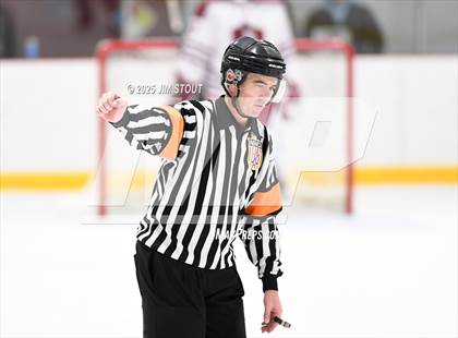 Thumbnail 2 in Loomis vs. St. Paul's (Avon Christmas Classic 5th Place photogallery.