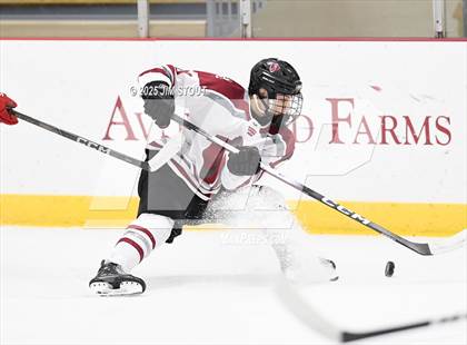 Thumbnail 3 in Loomis vs. St. Paul's (Avon Christmas Classic 5th Place photogallery.