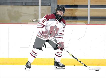 Thumbnail 1 in Loomis vs. St. Paul's (Avon Christmas Classic 5th Place photogallery.