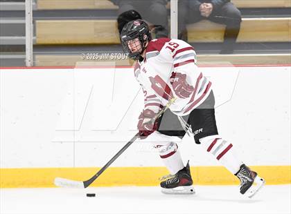 Thumbnail 3 in Loomis vs. St. Paul's (Avon Christmas Classic 5th Place photogallery.