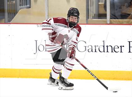 Thumbnail 2 in Loomis vs. St. Paul's (Avon Christmas Classic 5th Place photogallery.