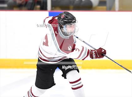 Thumbnail 1 in Loomis vs. St. Paul's (Avon Christmas Classic 5th Place photogallery.