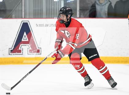 Thumbnail 2 in Loomis vs. St. Paul's (Avon Christmas Classic 5th Place photogallery.