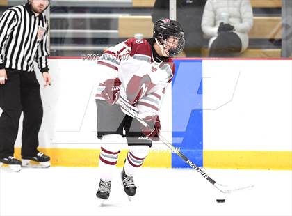 Thumbnail 3 in Loomis vs. St. Paul's (Avon Christmas Classic 5th Place photogallery.