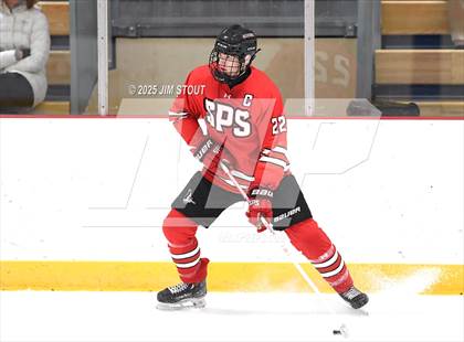 Thumbnail 2 in Loomis vs. St. Paul's (Avon Christmas Classic 5th Place photogallery.