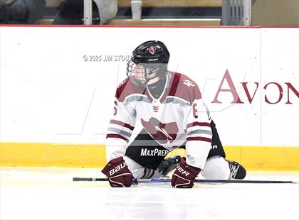 Thumbnail 2 in Loomis vs. St. Paul's (Avon Christmas Classic 5th Place photogallery.