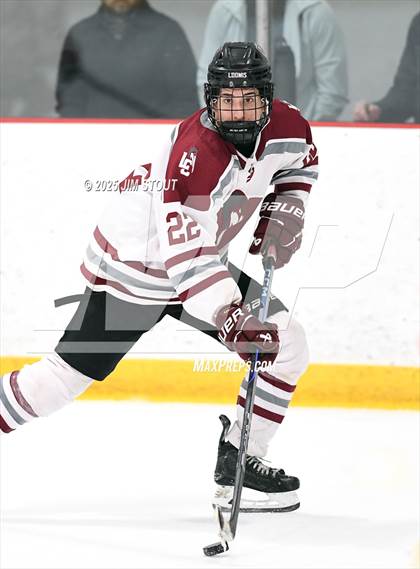 Thumbnail 2 in Loomis vs. St. Paul's (Avon Christmas Classic 5th Place photogallery.