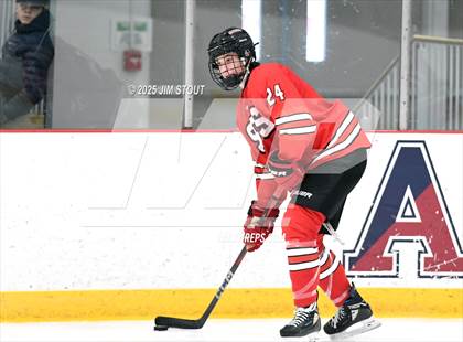 Thumbnail 2 in Loomis vs. St. Paul's (Avon Christmas Classic 5th Place photogallery.