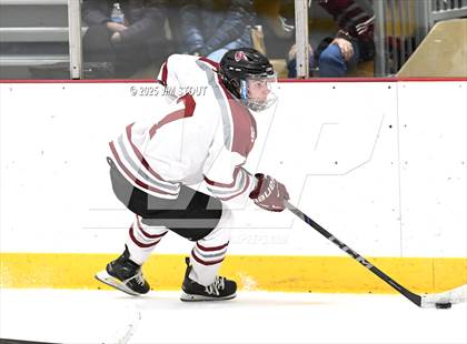 Thumbnail 3 in Loomis vs. St. Paul's (Avon Christmas Classic 5th Place photogallery.