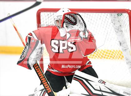 Thumbnail 3 in Loomis vs. St. Paul's (Avon Christmas Classic 5th Place photogallery.