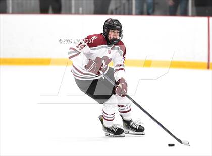 Thumbnail 2 in Loomis vs. St. Paul's (Avon Christmas Classic 5th Place photogallery.