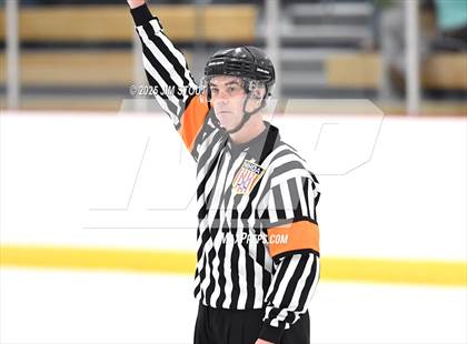 Thumbnail 1 in Loomis vs. St. Paul's (Avon Christmas Classic 5th Place photogallery.