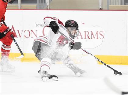 Thumbnail 1 in Loomis vs. St. Paul's (Avon Christmas Classic 5th Place photogallery.