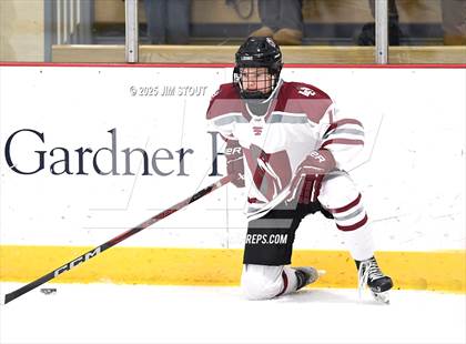 Thumbnail 1 in Loomis vs. St. Paul's (Avon Christmas Classic 5th Place photogallery.