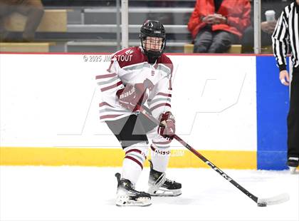 Thumbnail 2 in Loomis vs. St. Paul's (Avon Christmas Classic 5th Place photogallery.