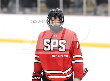 Thumbnail 3 in Loomis vs. St. Paul's (Avon Christmas Classic 5th Place photogallery.