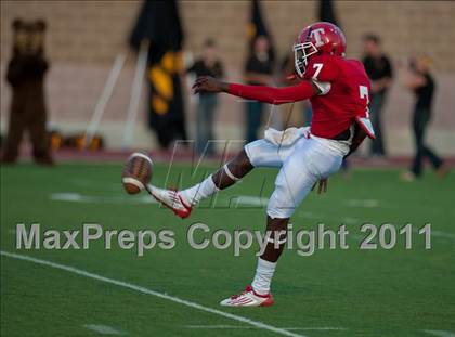 Thumbnail 3 in Brennan @ Taft photogallery.