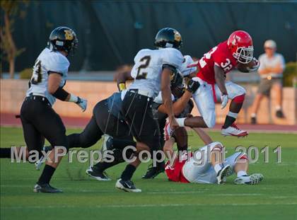 Thumbnail 3 in Brennan @ Taft photogallery.