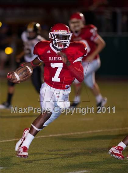 Thumbnail 3 in Brennan @ Taft photogallery.
