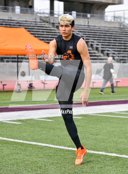 Thumbnail 1 in Longview @ Aledo (UIL 5A DI State Semifinals) photogallery.