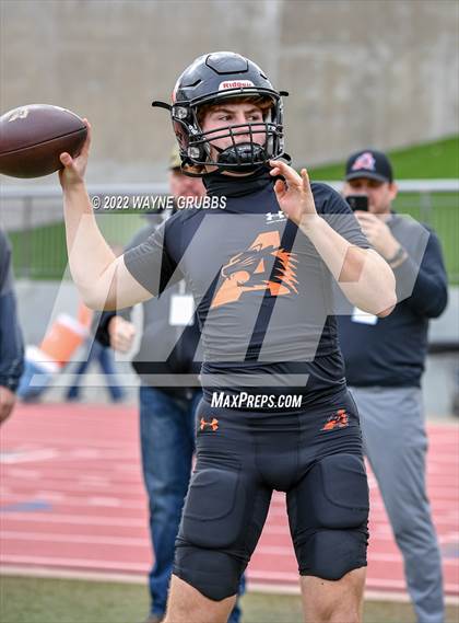 Thumbnail 3 in Longview @ Aledo (UIL 5A DI State Semifinals) photogallery.