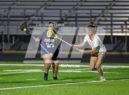 Thumbnail 2 in Gainesville vs. Osbourn photogallery.