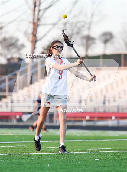 Thumbnail 3 in Gainesville vs. Osbourn photogallery.