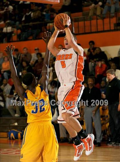 Thumbnail 2 in Johnson @ Grissom photogallery.