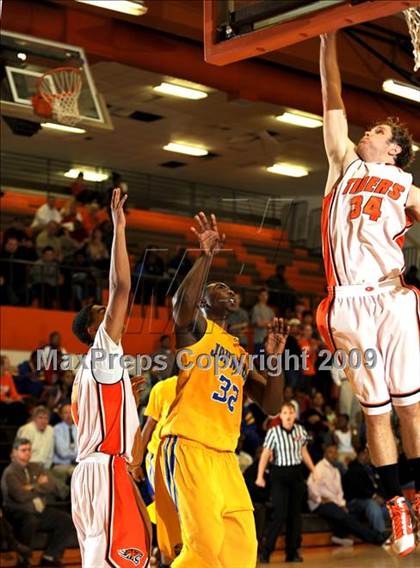 Thumbnail 2 in Johnson @ Grissom photogallery.