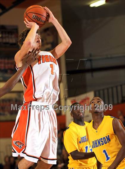 Thumbnail 1 in Johnson @ Grissom photogallery.
