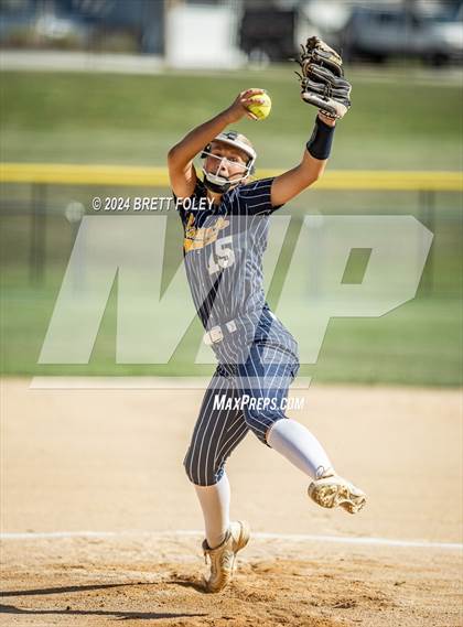 Thumbnail 1 in Mercy vs. Lincoln Southeast photogallery.