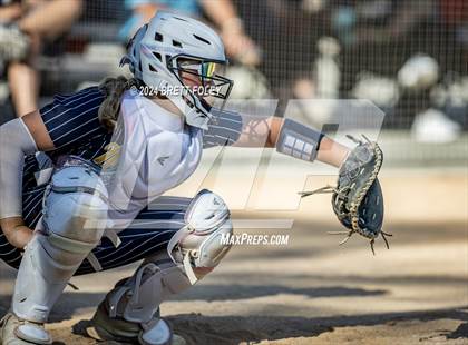 Thumbnail 3 in Mercy vs. Lincoln Southeast photogallery.