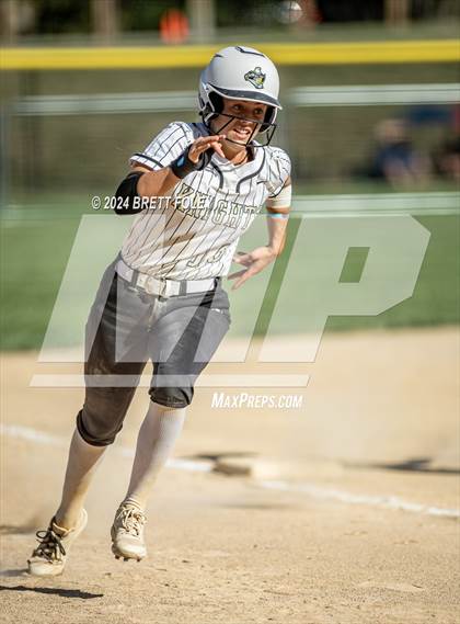 Thumbnail 1 in Mercy vs. Lincoln Southeast photogallery.