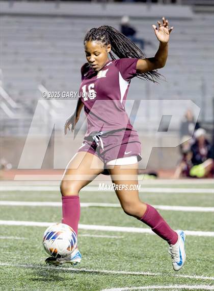 Thumbnail 3 in Davis Sr. @ Whitney photogallery.