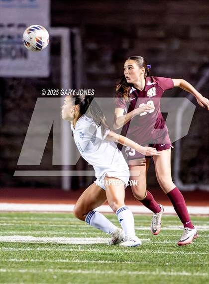 Thumbnail 2 in Davis Sr. @ Whitney photogallery.