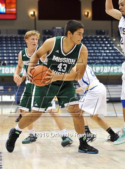 Thumbnail 3 in Brawley vs Mission Vista (CIF SDS D4 Final) photogallery.