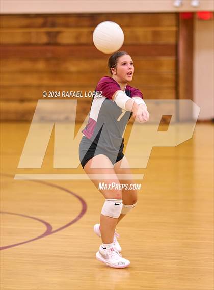 Thumbnail 1 in Clear Brook @ Deer Park (A Team) photogallery.
