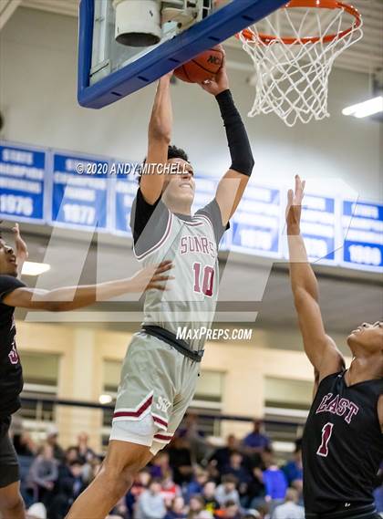 Thumbnail 1 in Sunrise Christian Academy vs. Memphis East photogallery.