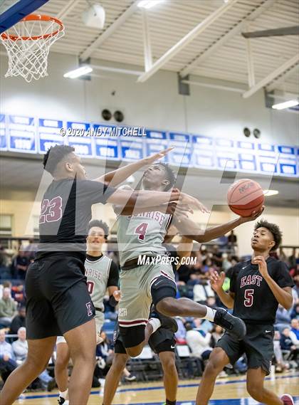 Thumbnail 1 in Sunrise Christian Academy vs. Memphis East photogallery.