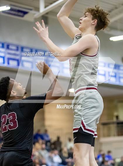 Thumbnail 1 in Sunrise Christian Academy vs. Memphis East photogallery.