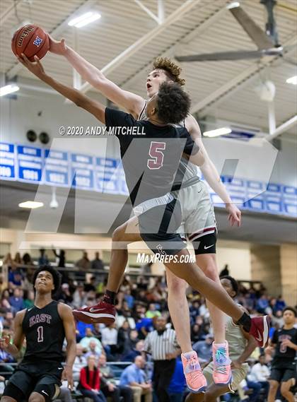 Thumbnail 1 in Sunrise Christian Academy vs. Memphis East photogallery.