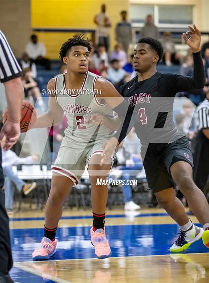 Thumbnail 2 in Sunrise Christian Academy vs. Memphis East photogallery.