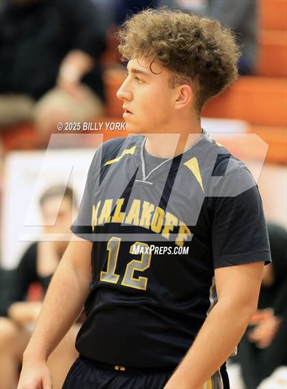 Thumbnail 1 in Grand Saline vs Malakoff photogallery.