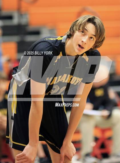 Thumbnail 2 in Grand Saline vs Malakoff photogallery.