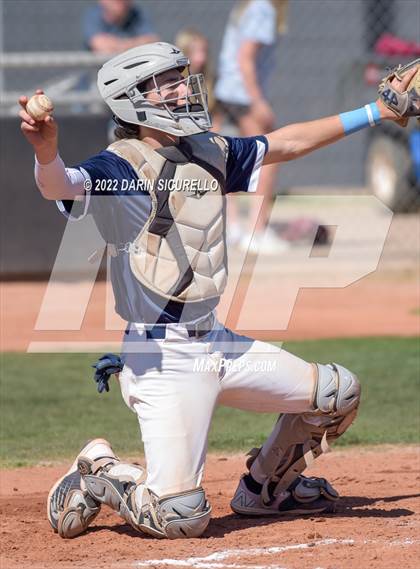 Thumbnail 3 in Ralston Valley vs. Wells (Coach Bob Invitational) photogallery.