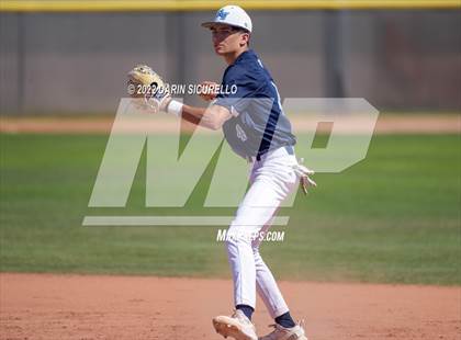 Thumbnail 1 in Ralston Valley vs. Wells (Coach Bob Invitational) photogallery.