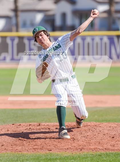 Thumbnail 1 in Ralston Valley vs. Wells (Coach Bob Invitational) photogallery.